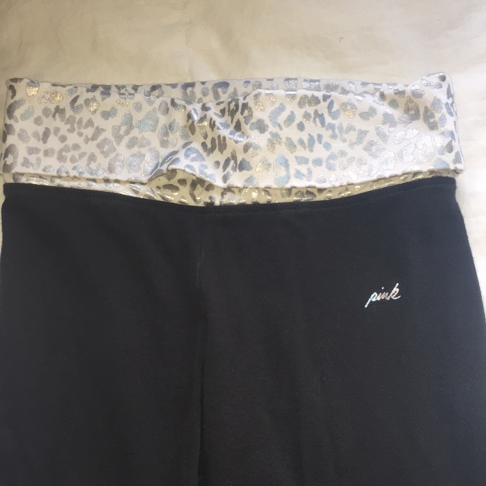 VS PINK Cropped Leggings